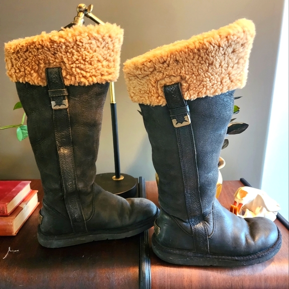 Ugg Locarno - Picture 1 of 6